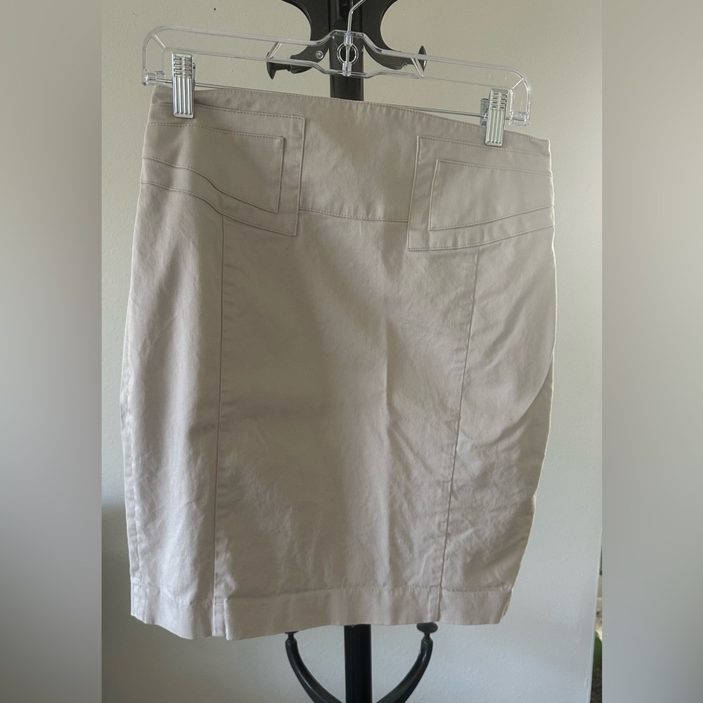 Express Women’s Beige Pencil Skirt - Size 8
